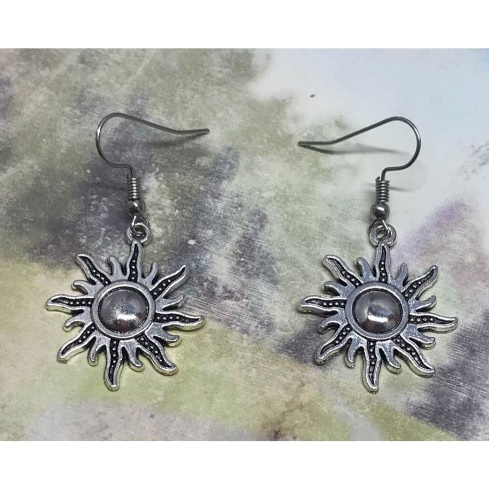 Starburst Sun Sunshine Hook Earrings